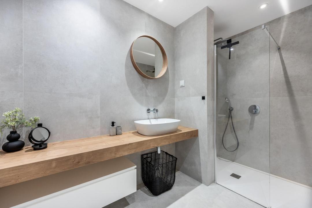 Cilia Apartment